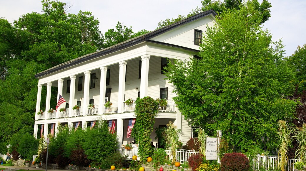 Sharon Springs mettant en vedette maison