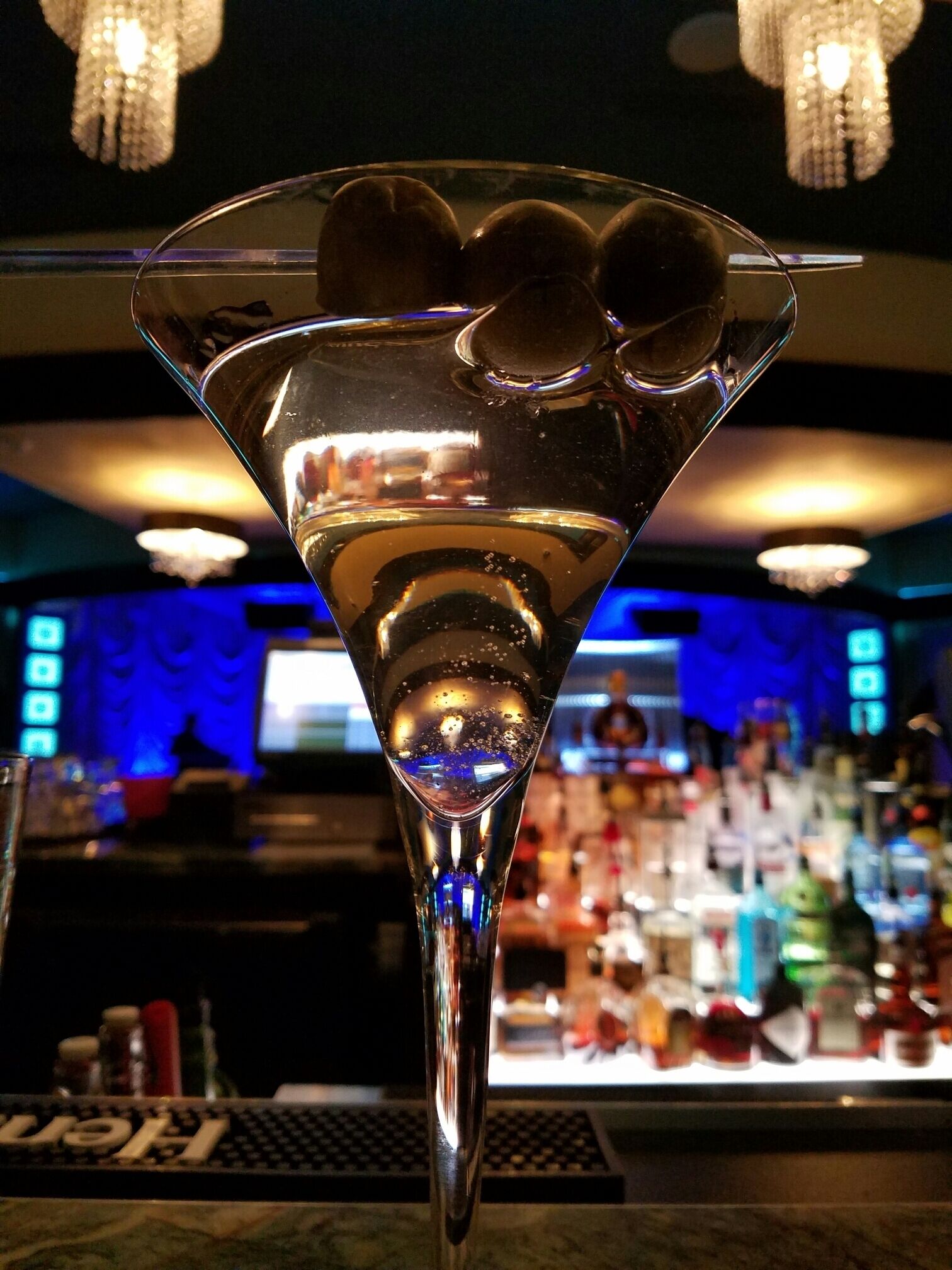 Having a creative moment at the turquoise tiger at the Turning Stone Casino. 