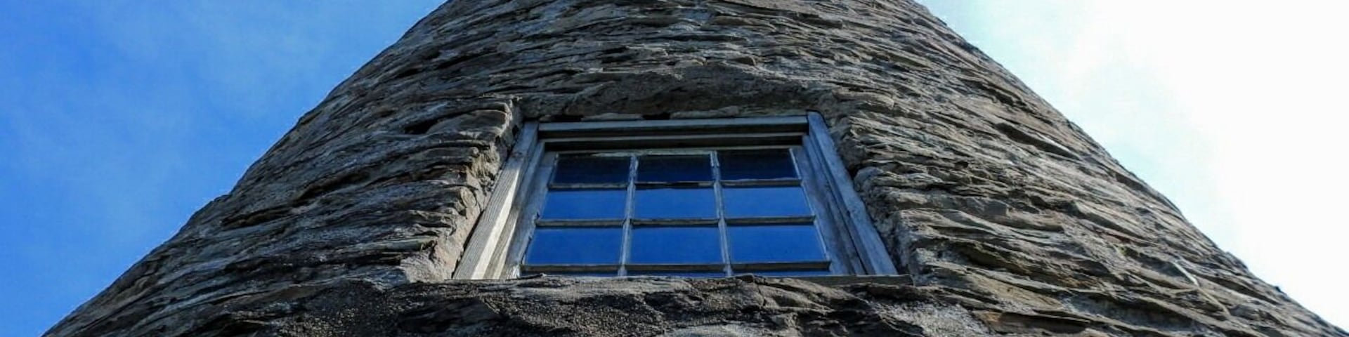 Finished in 1829, this is Barcelona Light, also known as Portland Harbor Light, a 40 ft lighthouse overlooking Barcelona Harbor on Lake Erie in the Town of Westfield, New York.