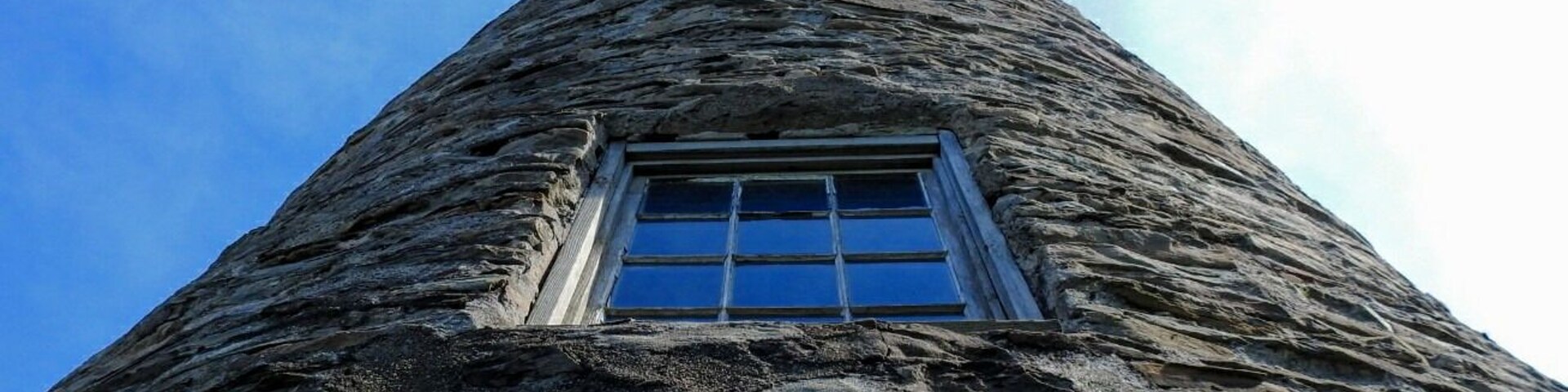 Finished in 1829, this is Barcelona Light, also known as Portland Harbor Light, a 40 ft lighthouse overlooking Barcelona Harbor on Lake Erie in the Town of Westfield, New York.