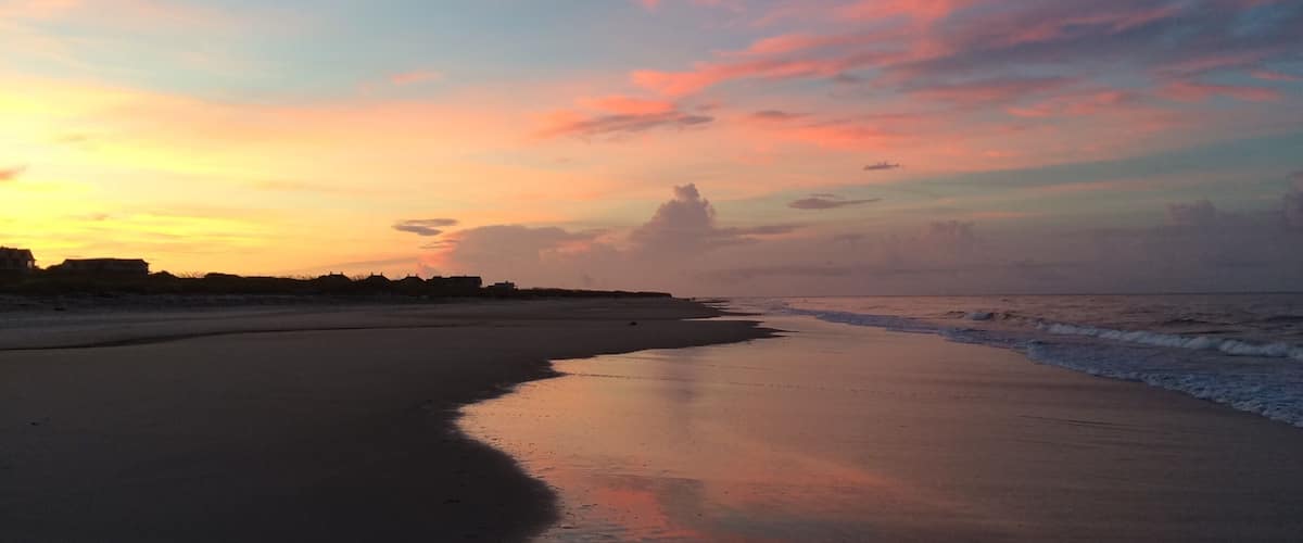 In love with the quite beaches in Bald Head Island! Had my best runs at sunrise 🏃🏼♀️
#EndlessSummer