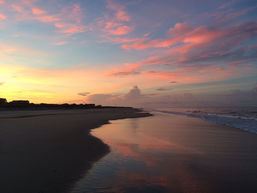 In love with the quite beaches in Bald Head Island! Had my best runs at sunrise 🏃🏼♀️
#EndlessSummer