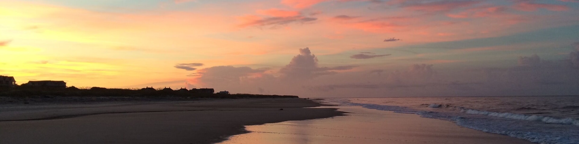 In love with the quite beaches in Bald Head Island! Had my best runs at sunrise 🏃🏼♀️
#EndlessSummer