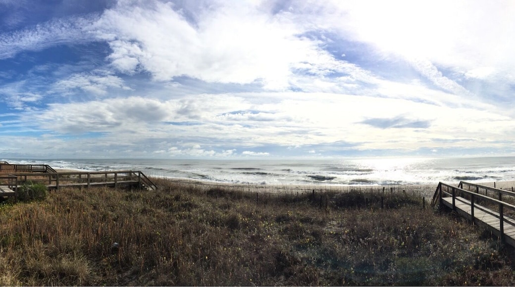 Emerald Isle, NC. December 5, 2016.