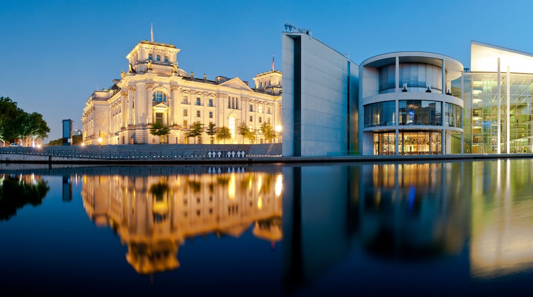 Berlin Panorama Reichstag and Reichstagufer