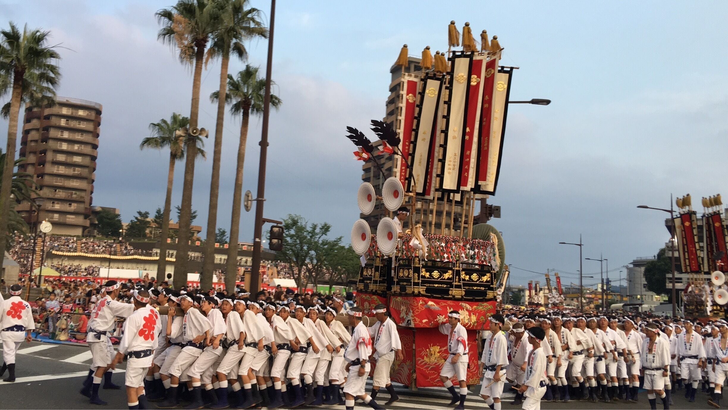 Another summer festival last weekend (July 23) in Kitakyushu city of Tobata. It's a cultural asset of Japan and very popular with the Japanese. There are crowds of people watching it comes evening when men from 4 regions of Tobata will carry 8 floats and then turned them into lanterns come nightfall. 

Quite a spectacle to watch and great way to experience the Japanese culture.


#ontheroad