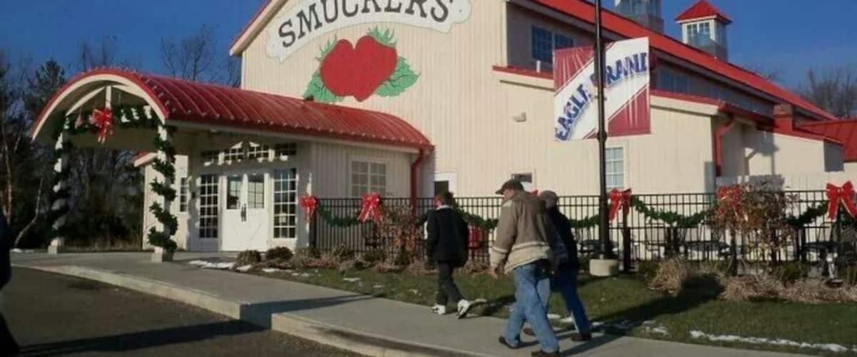 This is the Smuckers outlet in Orville. Great selection of jams and other gift items.