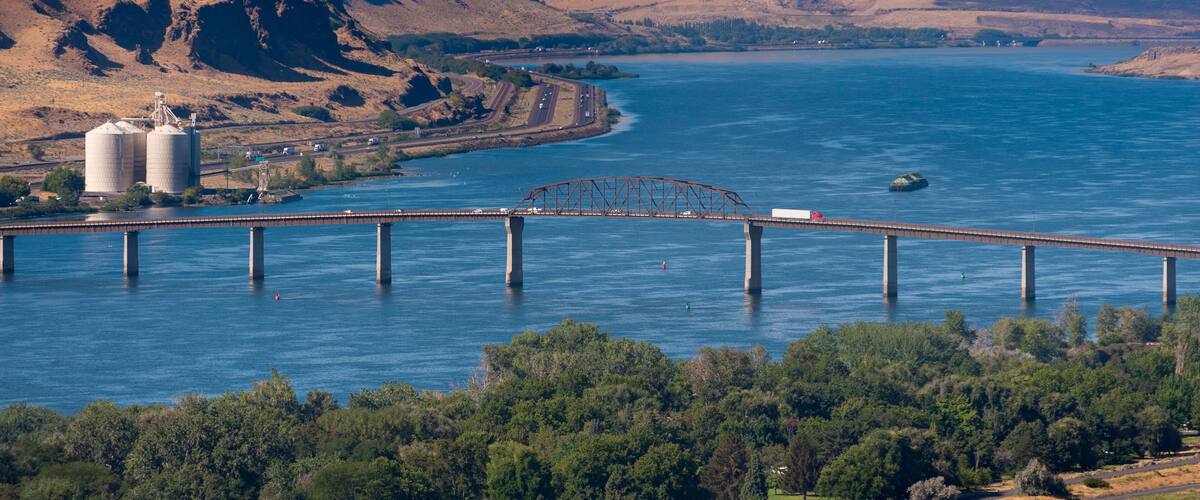 The Sam Hill Memorial Bridge. This is a steel truss bridge that carries U.S. Route 97 across the Columbia River between Biggs Junction, Oregon in Sherman County and Maryhill, Washington.