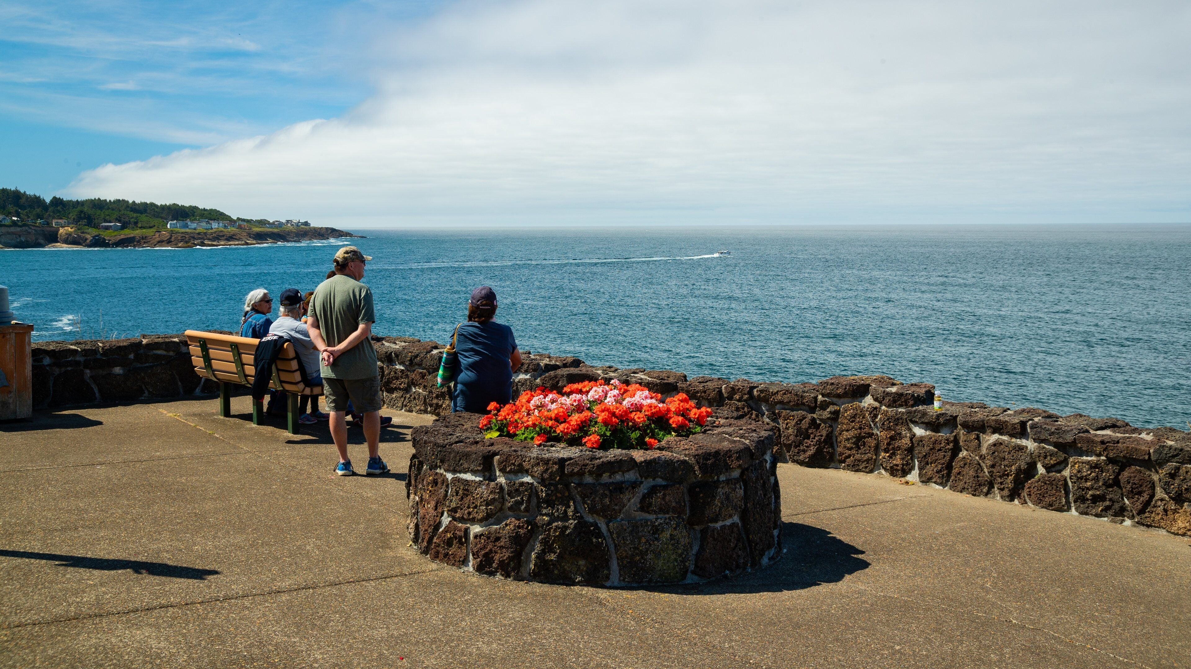 <h2>Top places to stay near the beach</h2>