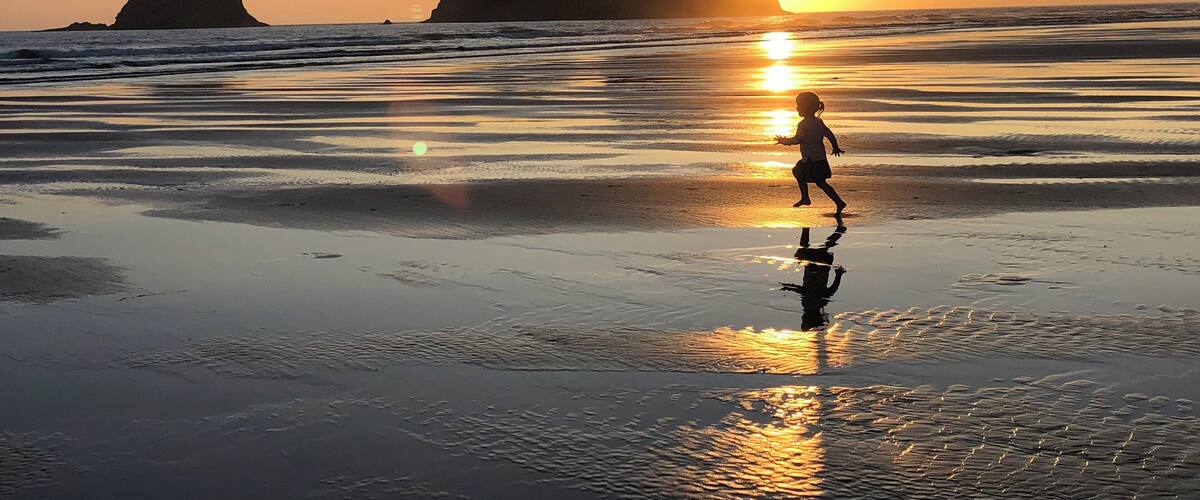 Oceanside, Oregon was the perfect place to visit for a relaxing weekend.
This sweet little girl was running on the beach while I was taking pictures.
