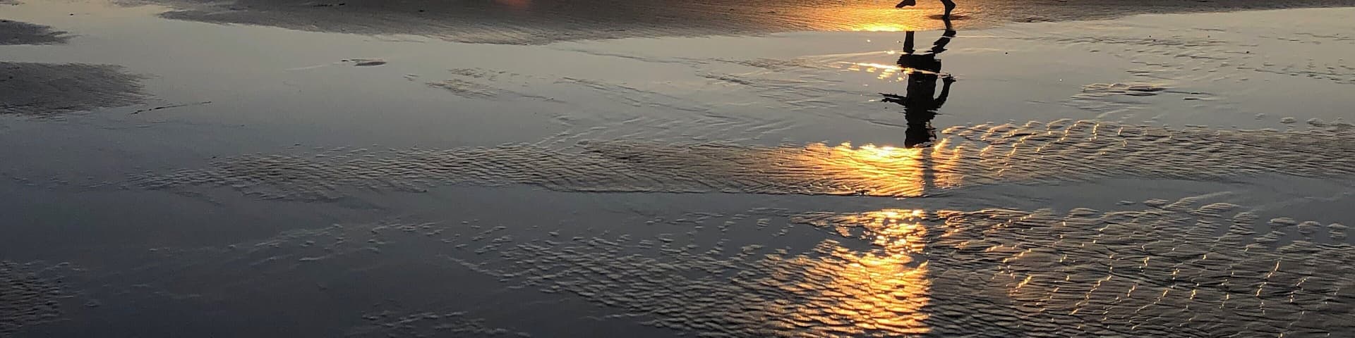 Oceanside, Oregon was the perfect place to visit for a relaxing weekend.
This sweet little girl was running on the beach while I was taking pictures.