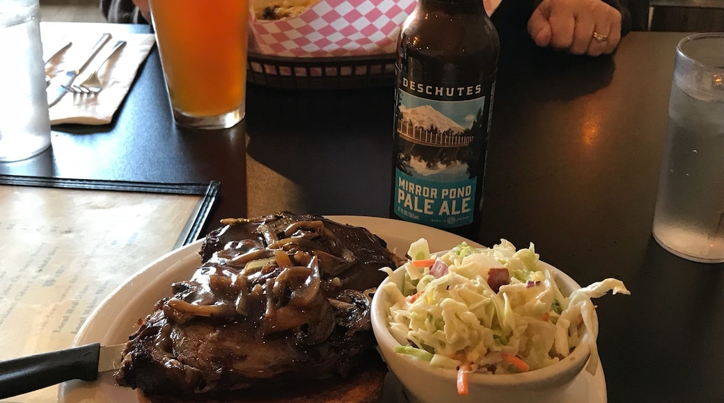 Awesome bbq in Parkdale, OR!