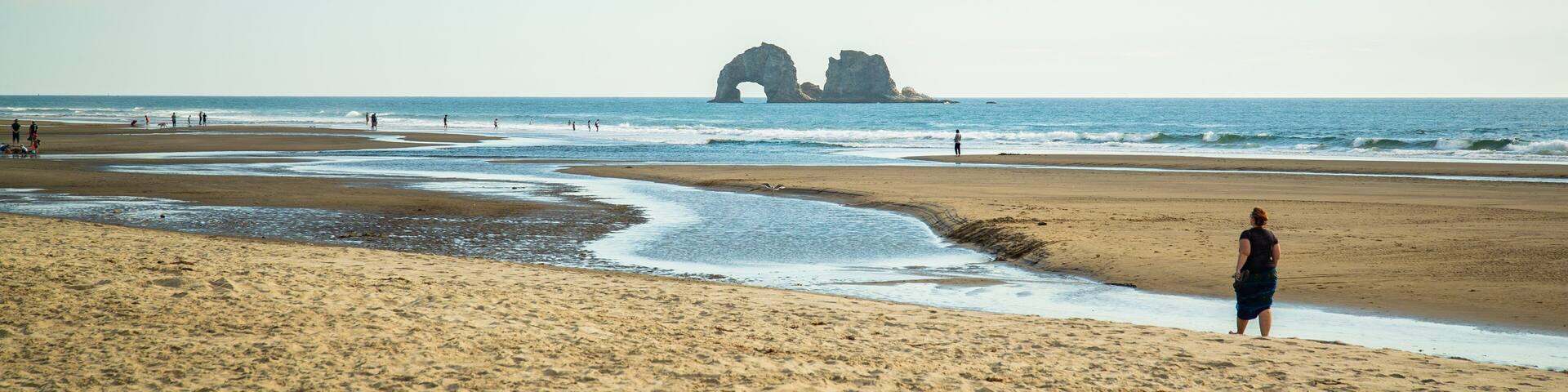 Rockaway Beach Hotel Guide