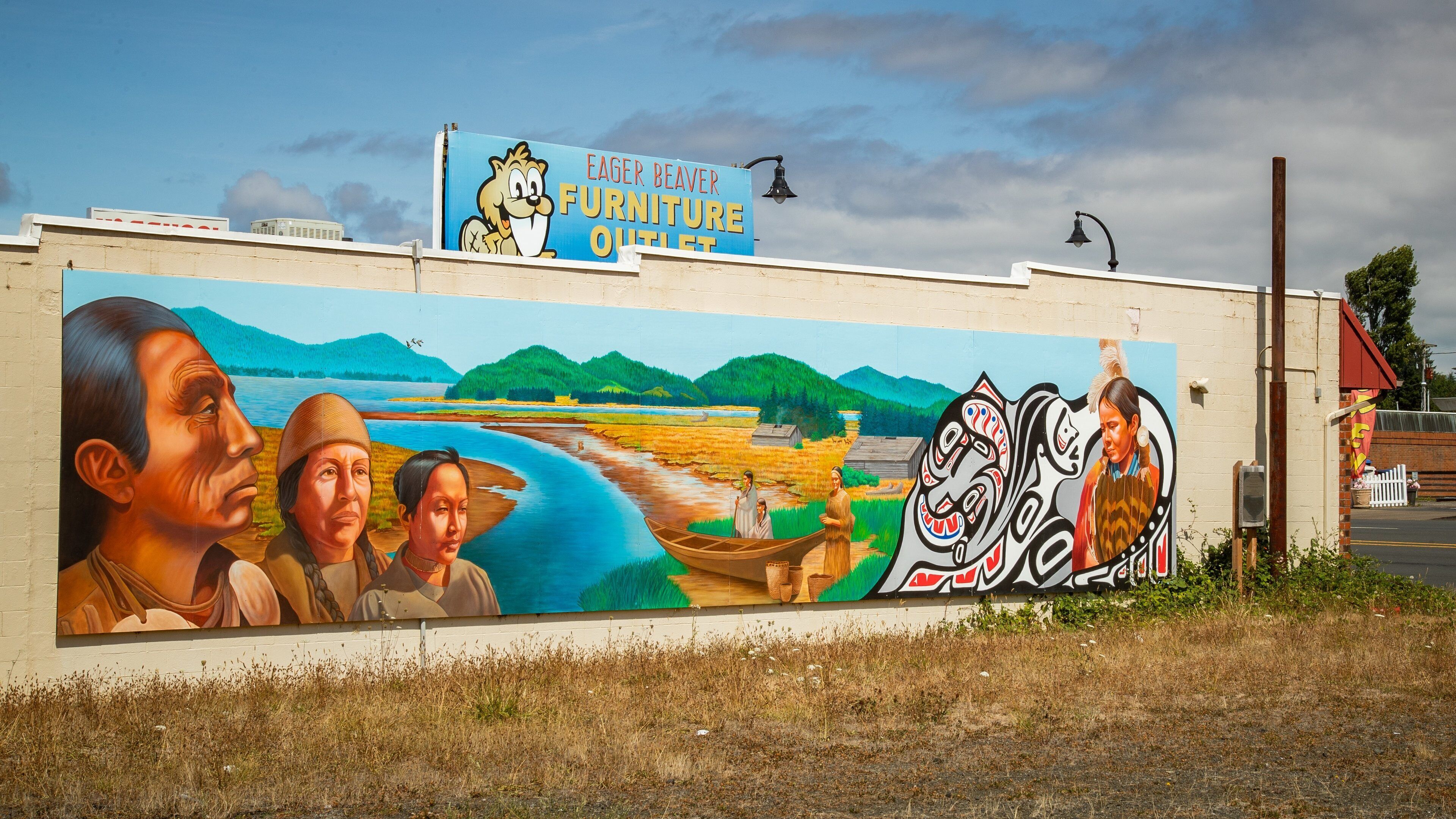 Waldport featuring outdoor art