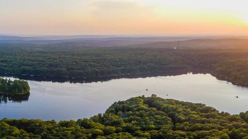 Sunrise and sunset over lake wallenpaupack, westcolang masthope