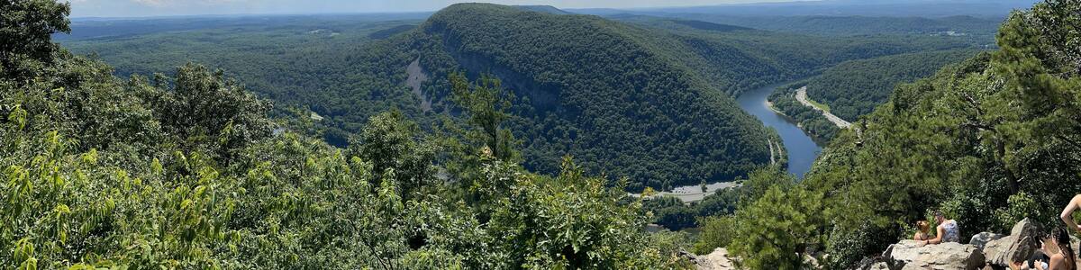 Tranquil Pocono Escapes: Serene Mountain Getaways