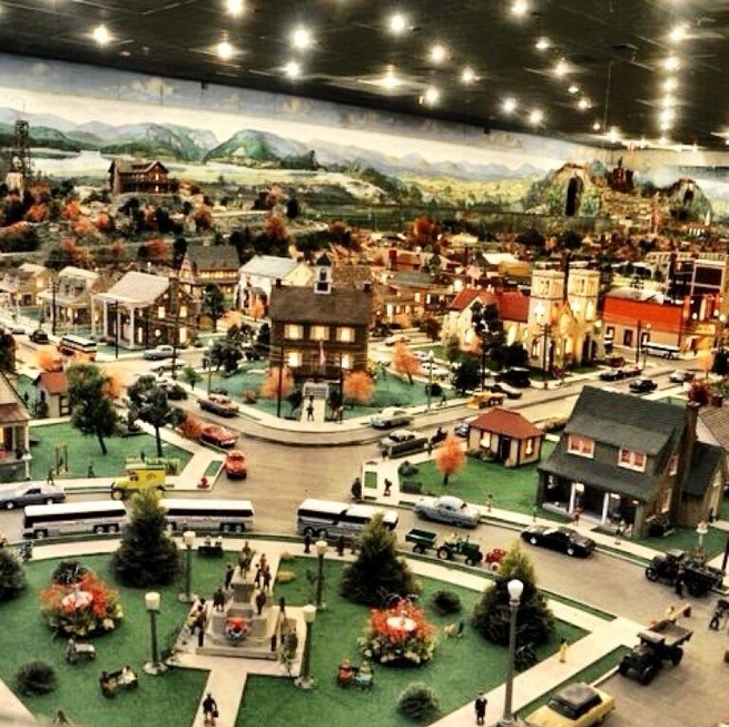 A beautiful miniature village, built over the course of decades by Laurence Geiringer, is one of the most amazing and spellbinding things I've seen in my days on the road.  It's a glimpse into the past, and a glimpse into Mr. Geiringer's mind.