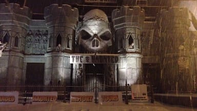 A very cool and unique store with a haunted history in the basement!! Located in the heart of the poconos. The store is filled homemade candles and home goods! They also offer a haunted tour in basement..