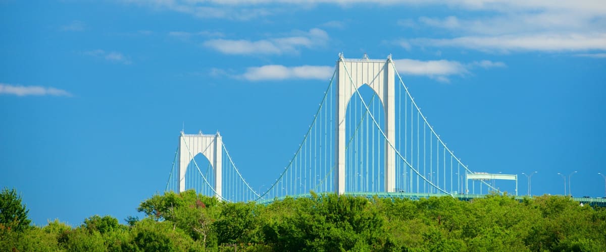 Jamestown which includes a bridge