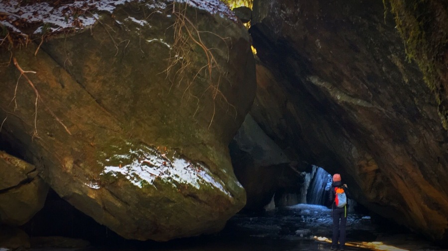 Boulders on Honey Creek Loop Trail