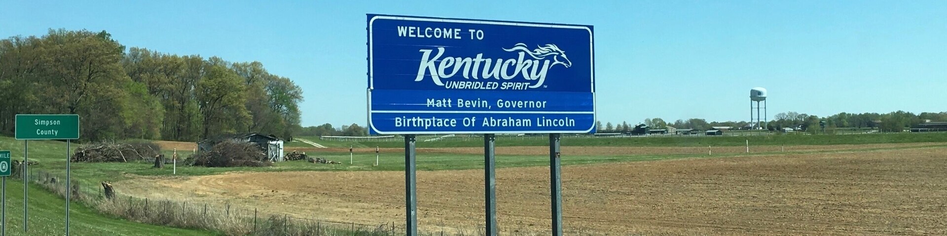 Welcome to Kentucky.
Travelling back to New Brunswick (April 2016)
Google says this is in Portland Tennessee which is 5 miles from Franklin Kentucky.