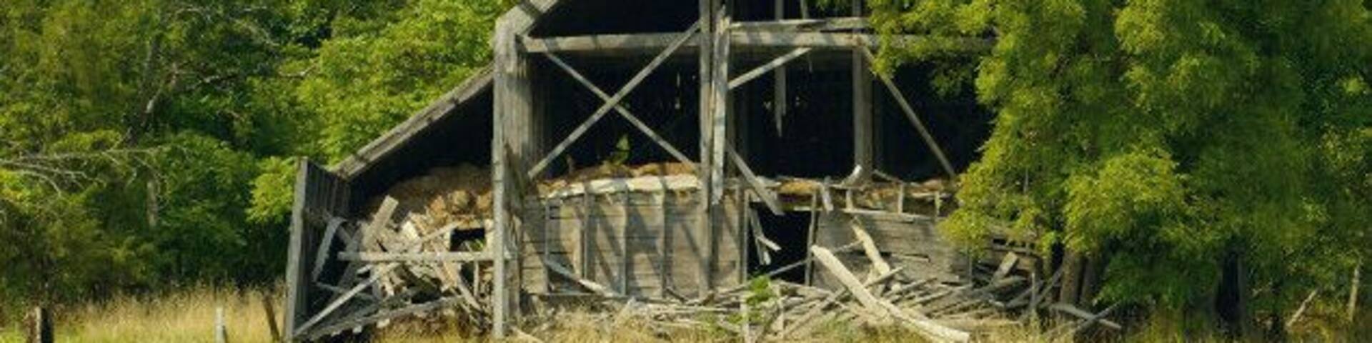 Mini Takes the States 2014 Road Rally Dallas to Memphis Leg:
Along the route we saw some cool old barns in various stages of decay. Makes for great pictures.
I mean... who doesn't love the mystery of an old dilapidated barn !
#roadtrip #MTTS2014 #minitakesthestates #go11