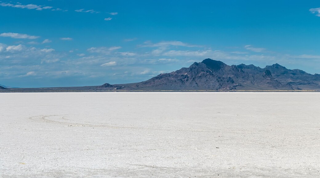 Bonneville Salt Flats Utah surreal landscape