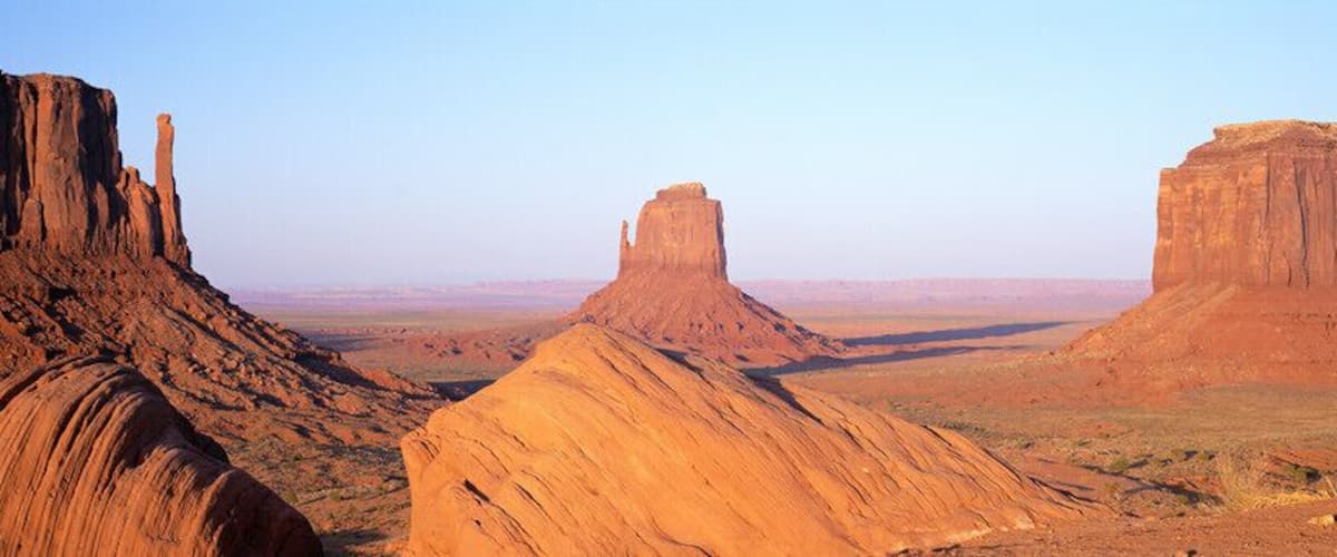 USA, Utah, Monument Valley, Mittens, sunset