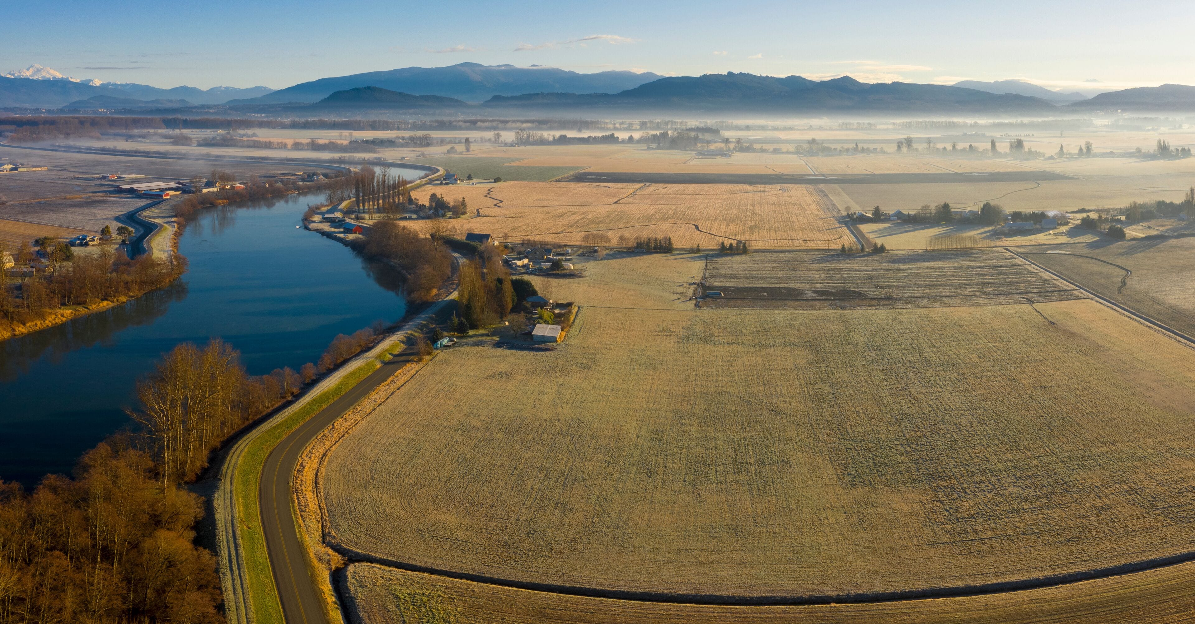 Aerial View of the Skagit River, Conway, Washington. The Skagit River is the largest river in Puget Sound and one of the biggest rivers in the entire state and in the National Wild and Scenic Rivers. 
