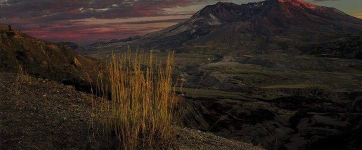 Here's a repost of one of my favorites of my one of my favorite places, Mt St Helen's at sunset last October 2014.