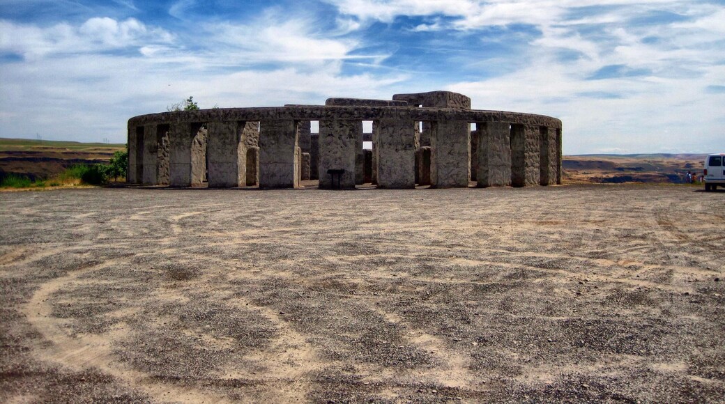 Stonehenge in Washington State? #architecture #wanderlust