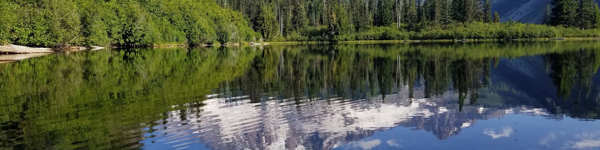 Mt. Rainier across Bench lake
#lifeatexpediagroup
#adventure
#Trovember