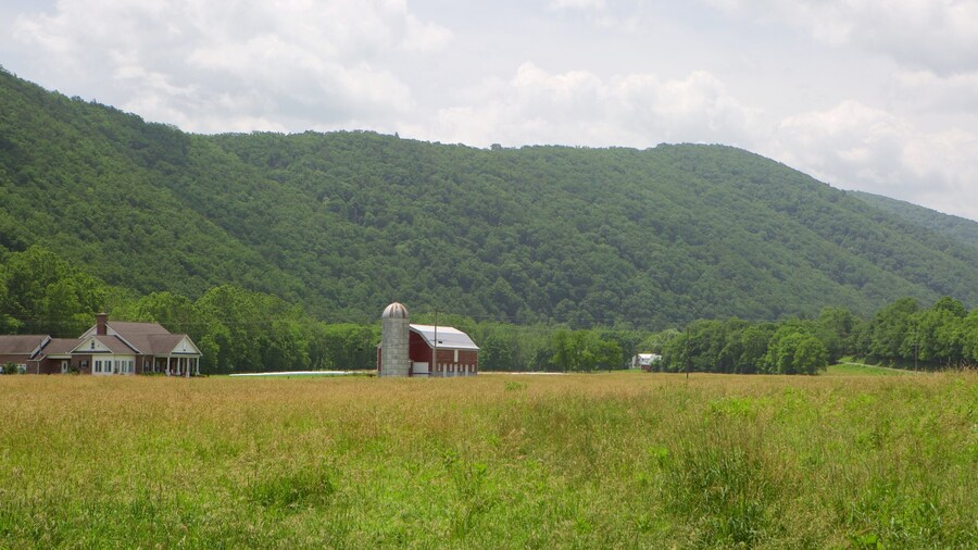 Canaan Valley inclusief akkerland, een huis en vredige uitzichten