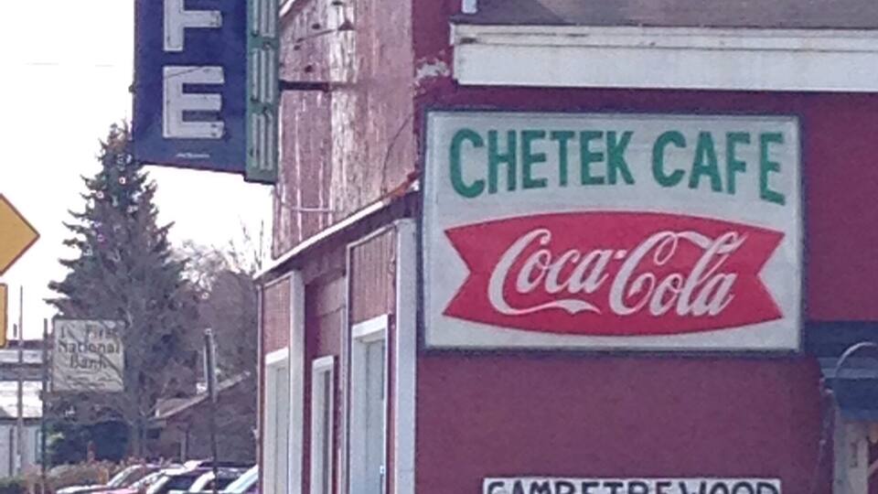 On a recent getaway to Canoe Bay near the small town of Chetek, Wisconsin, we ate a German-themed lunch with homemade sausages and sauerkraut at the Chetek Cafe. Tasty! And a cool neon sign to boot.