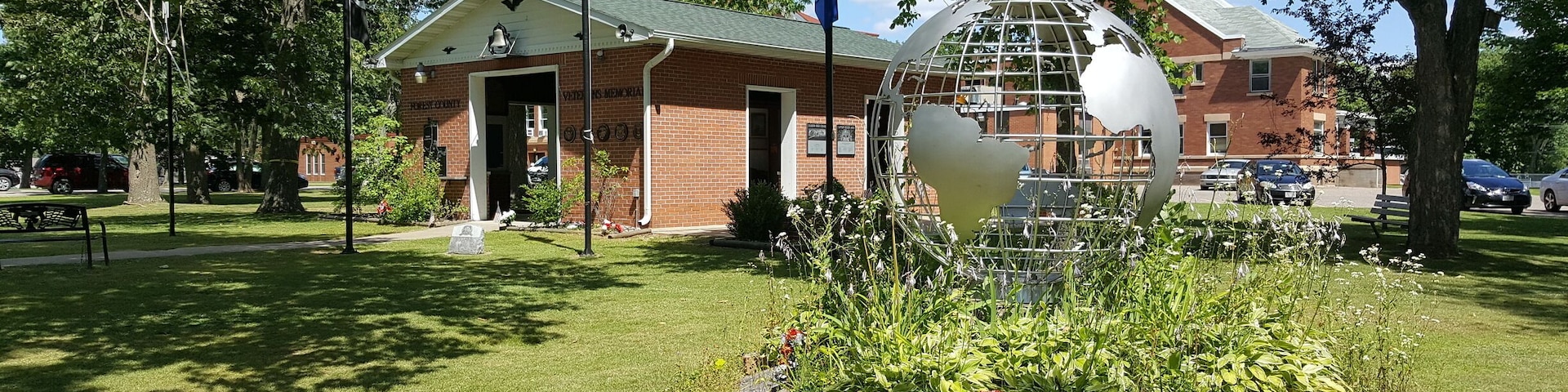 An amazing dedication to the people who served our country. Thank You 😊