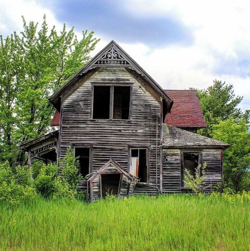 The Gingerbread House #abandoned