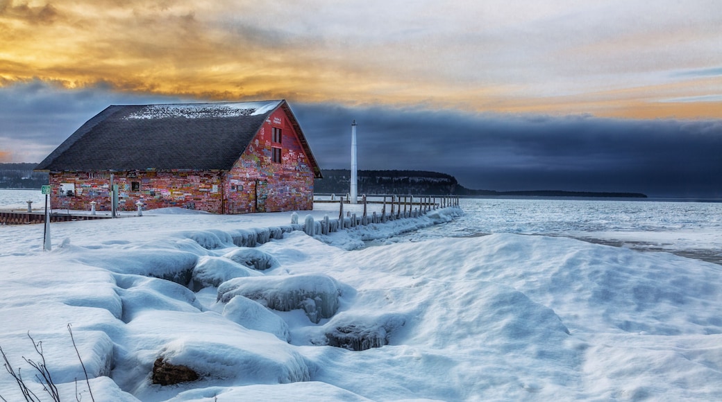 เอ็กฮาร์เบอร์