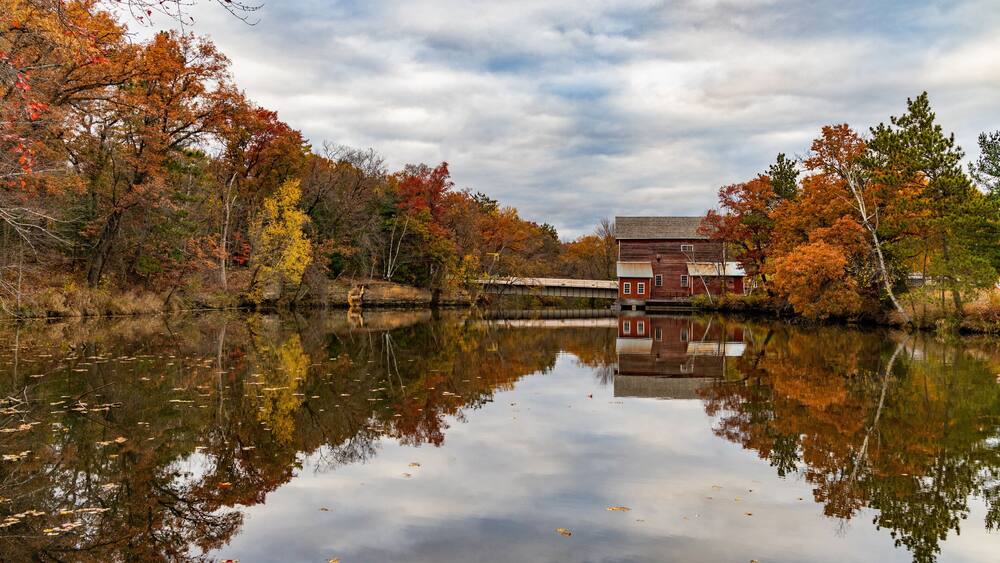 Fall colors at Dells Mill Pond