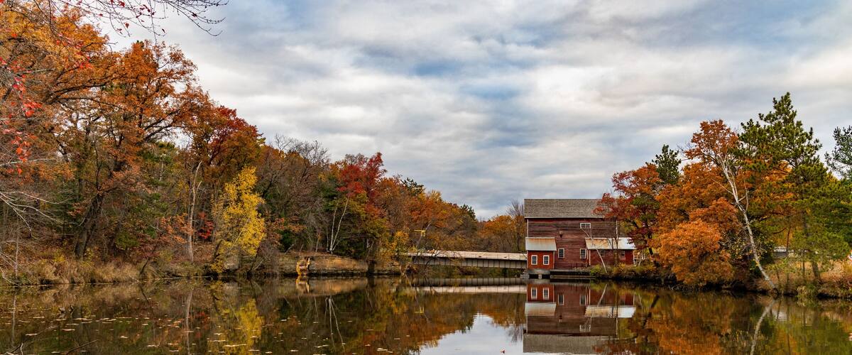 Fall colors at Dells Mill Pond