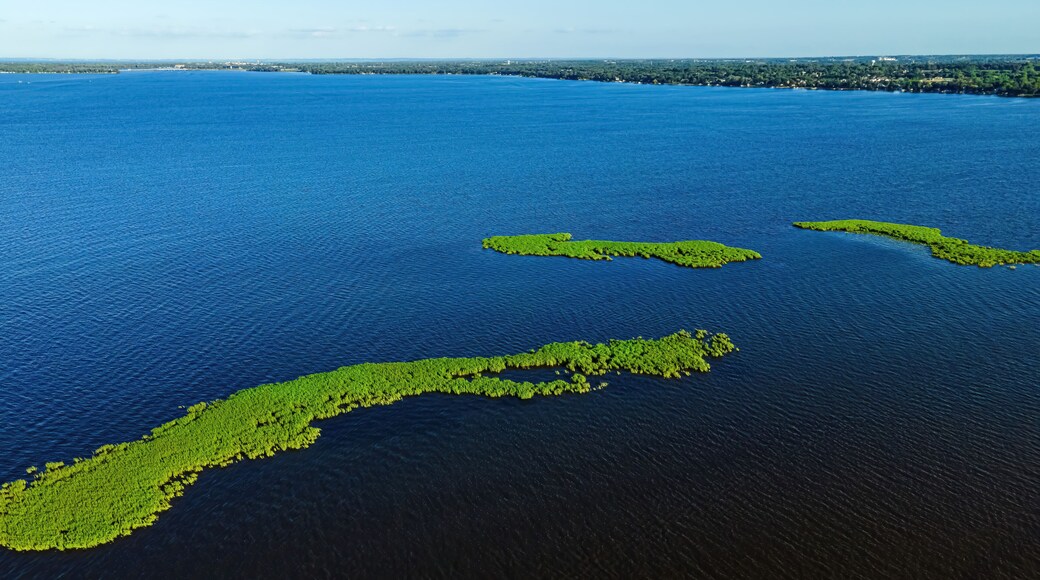 Low Water Levels on Fox River in Oshkosh Creating Small Islands