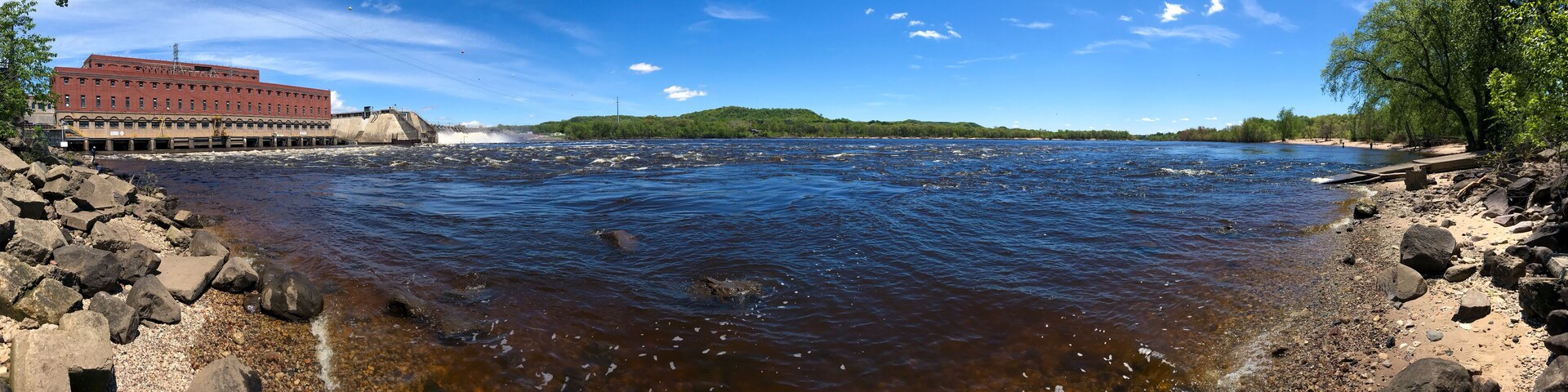 Dam Pano