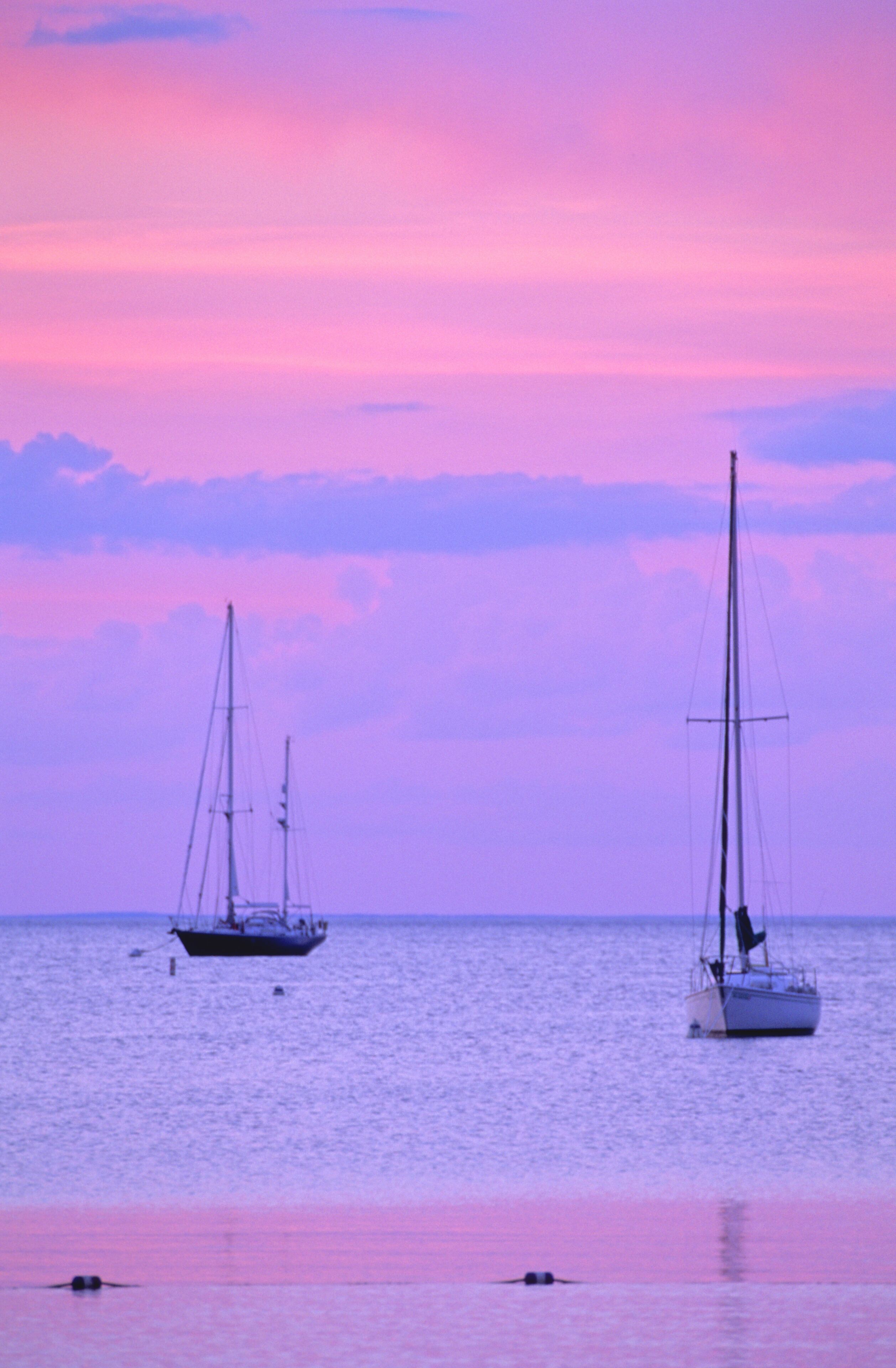 382-77 Ephraim Twilight Sail