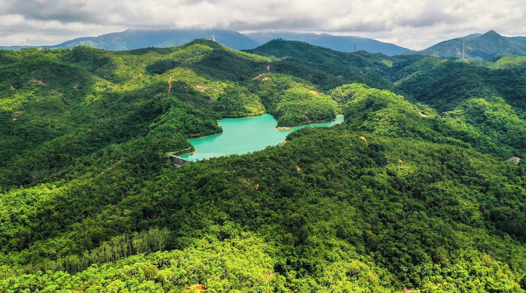 Under good weather, the reservoir looks very beautiful.