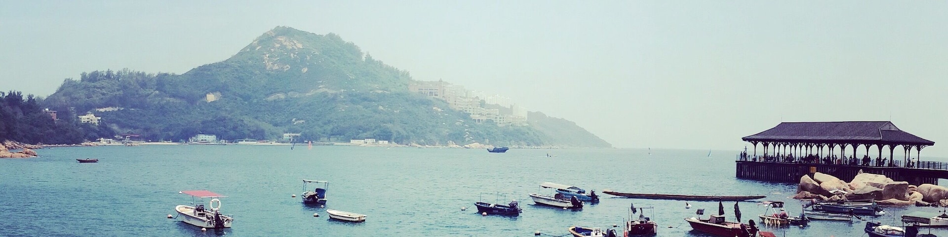 Love this place to chill & eat at the boat house