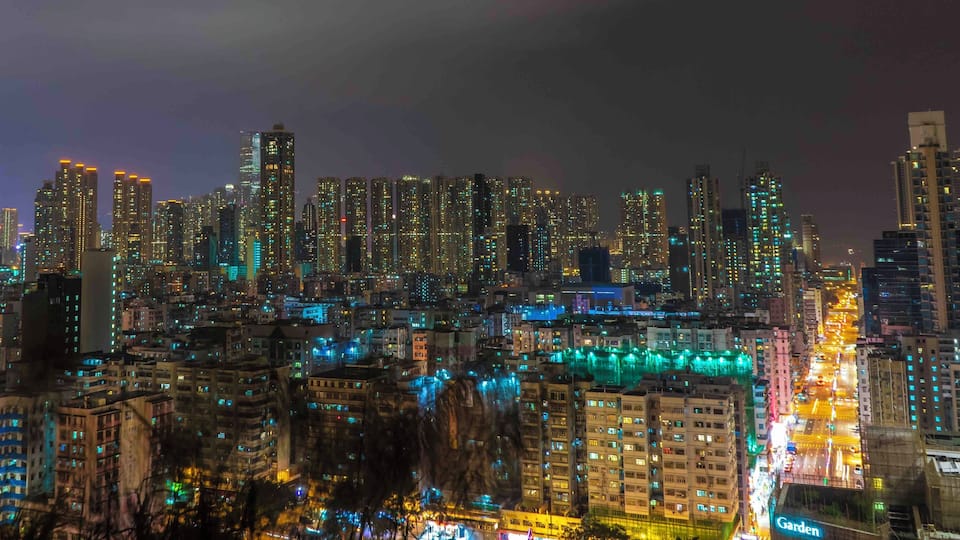 Amazing city view, a few meters from Yha Mei Ho House hostel