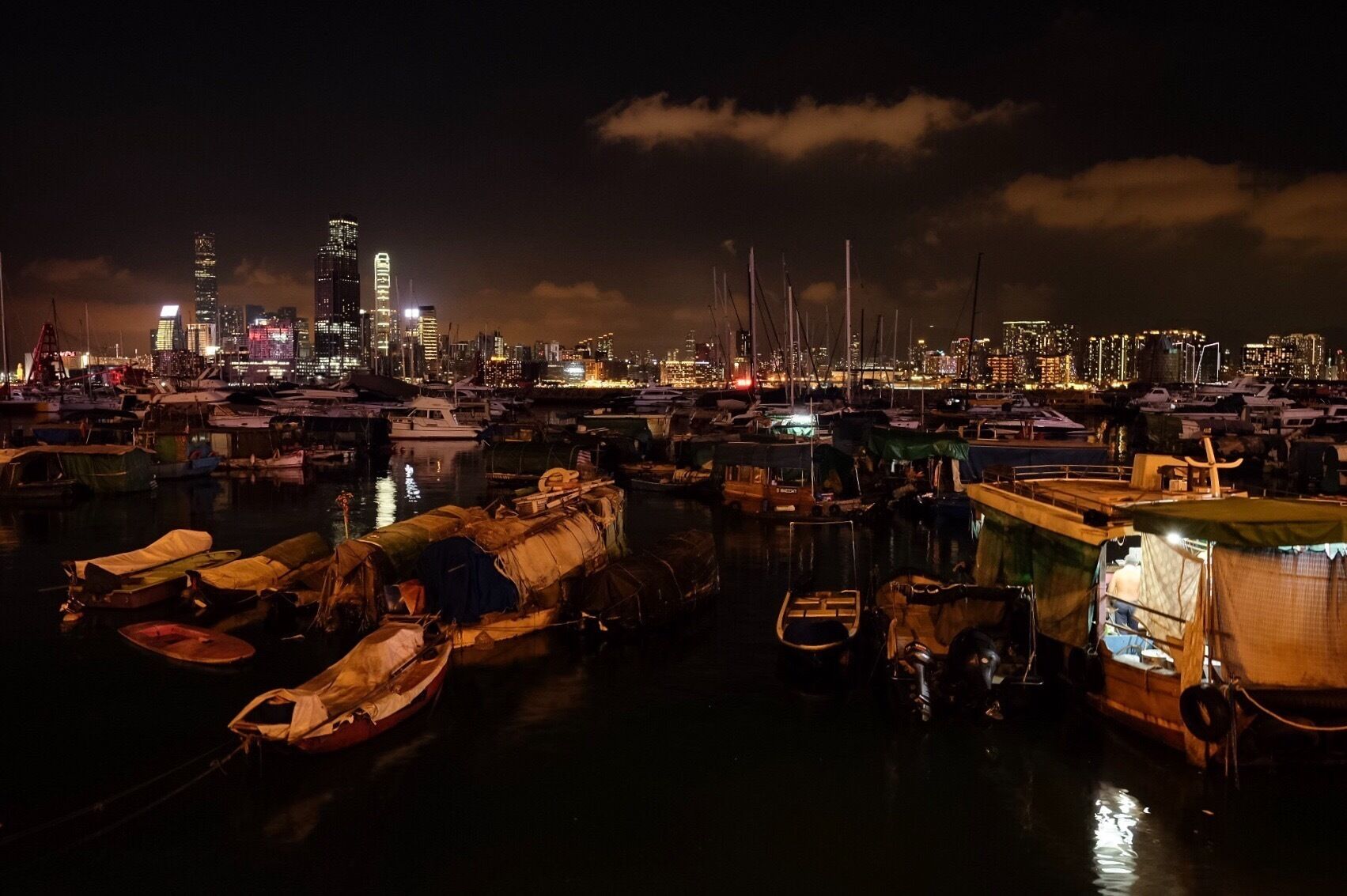 Located close to Victoria Park..The contrast between the highrise buildings and the boat reminds me how we all try to coexist.. Tip: bring an umbrella coz you never know #hongkong #causewaybay