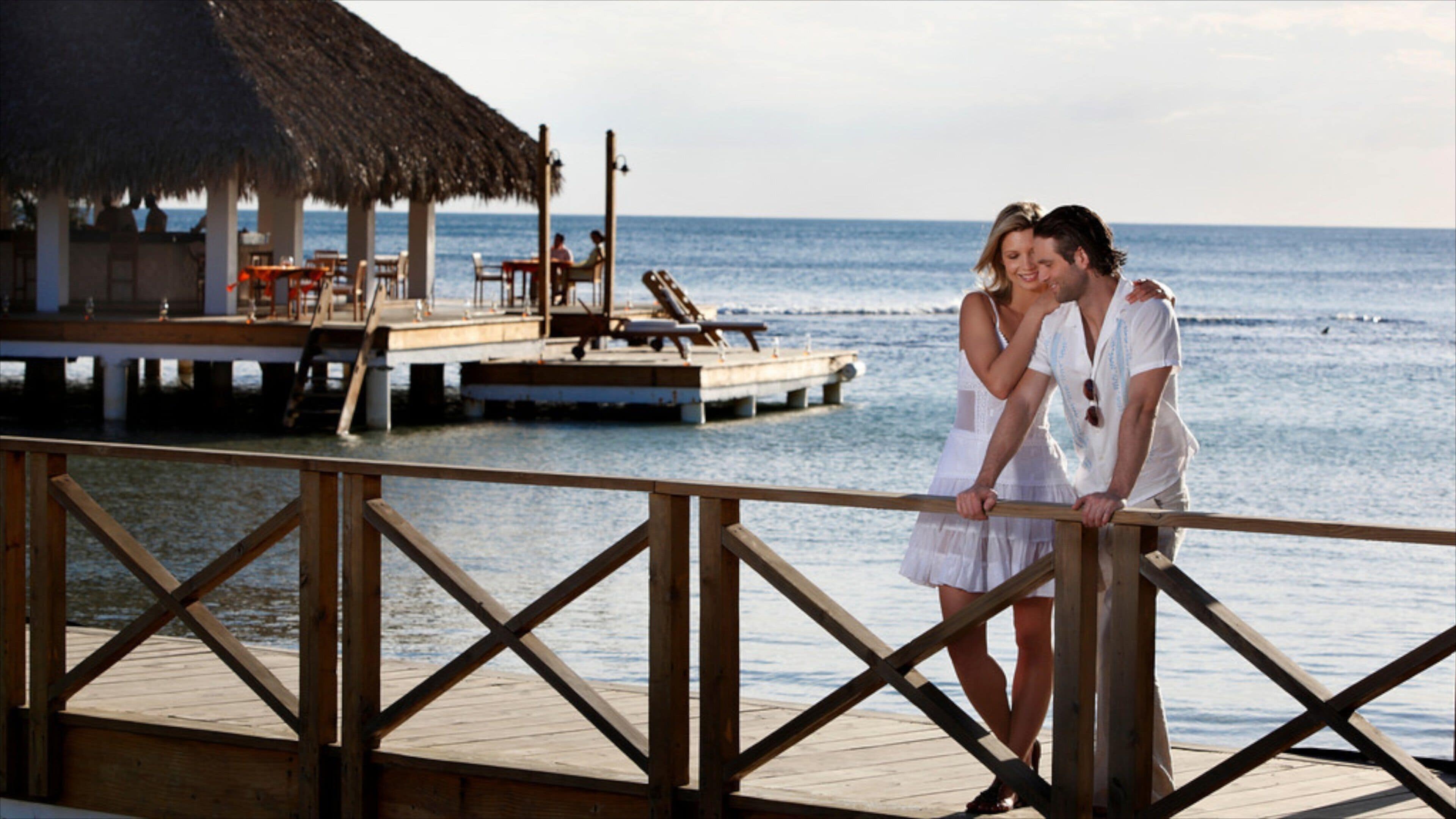 Juan Dolio showing views and general coastal views as well as a couple