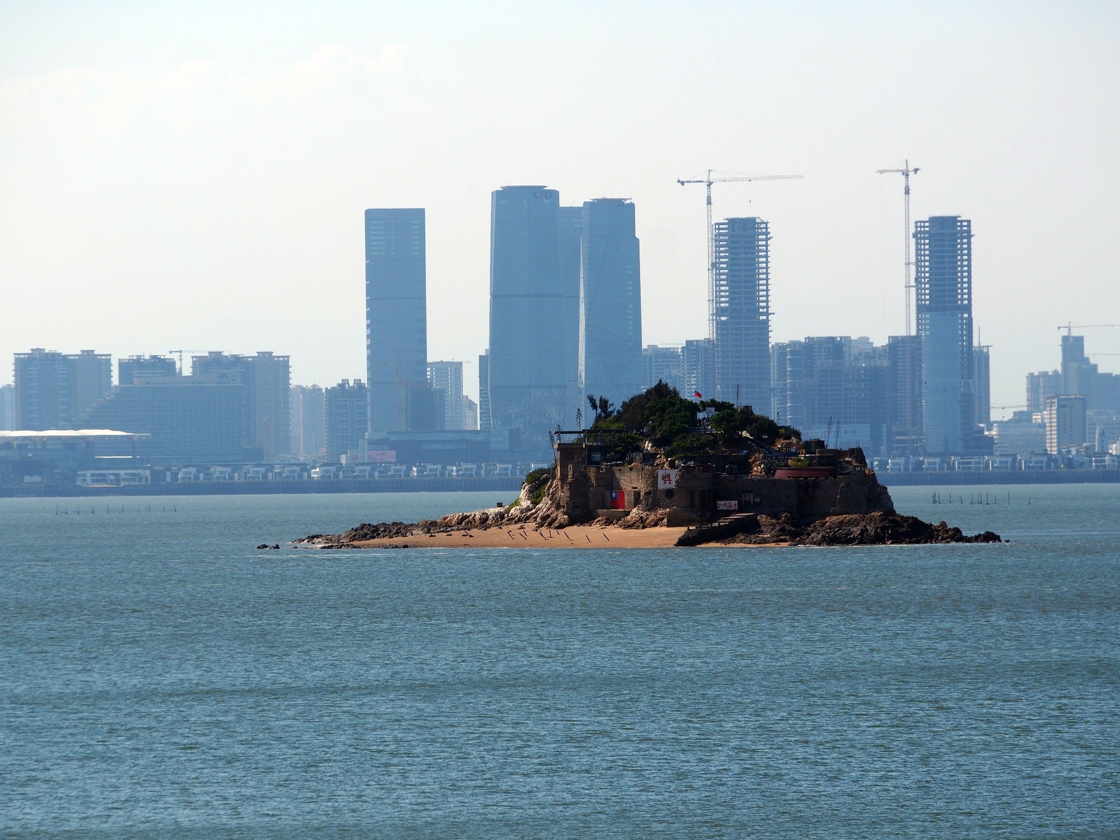 远望狮屿 - Lion Islet - 2014.09
