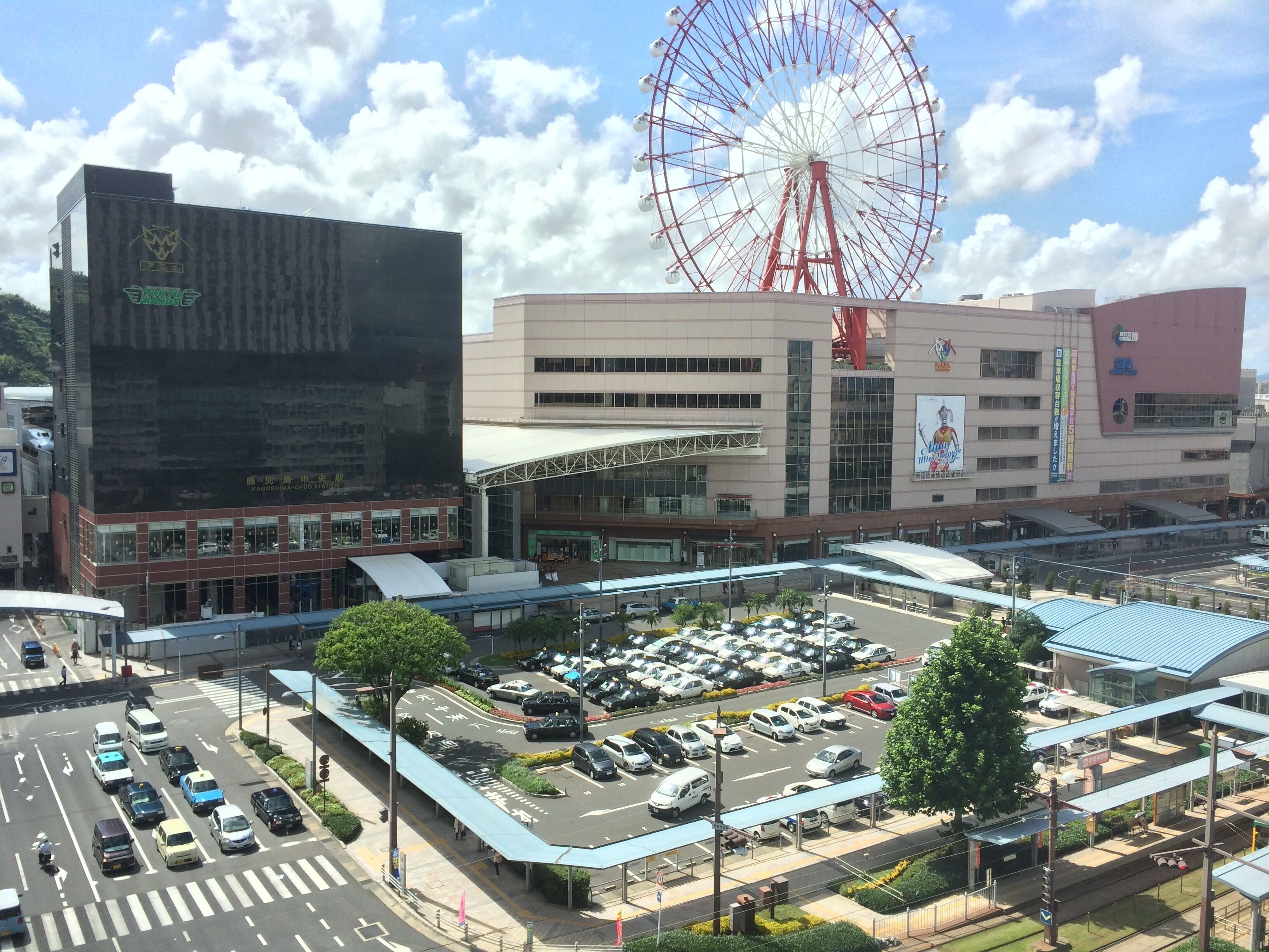 鹿児島中央駅桜島口全景