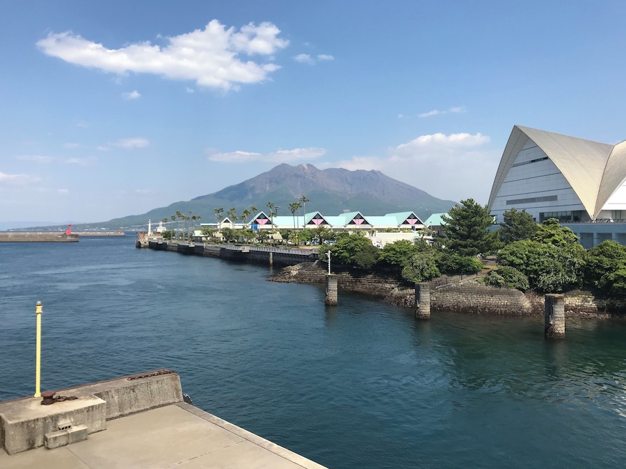 桜島フェリー・桜島丸より望む桜島